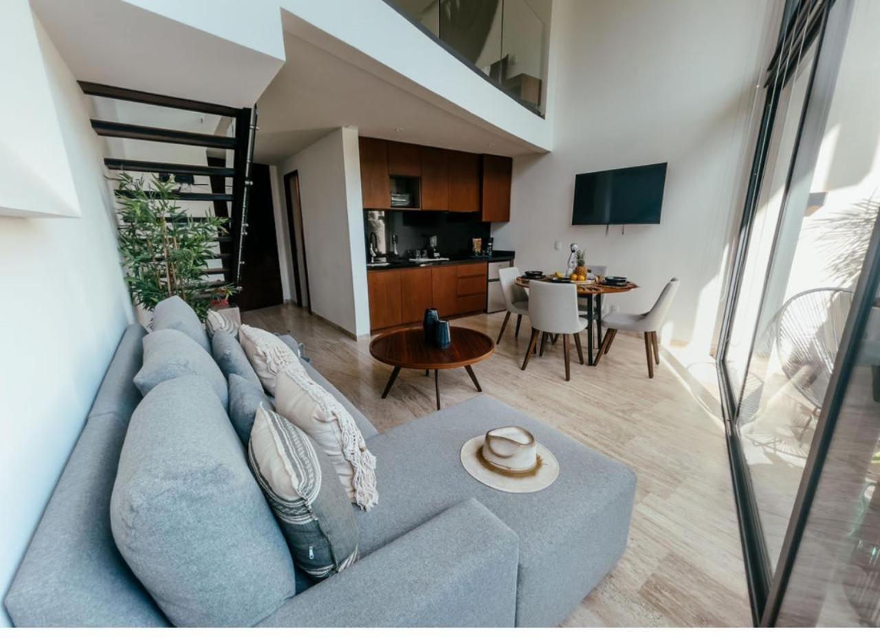 Loft En Mistiq Gardens Apartment *